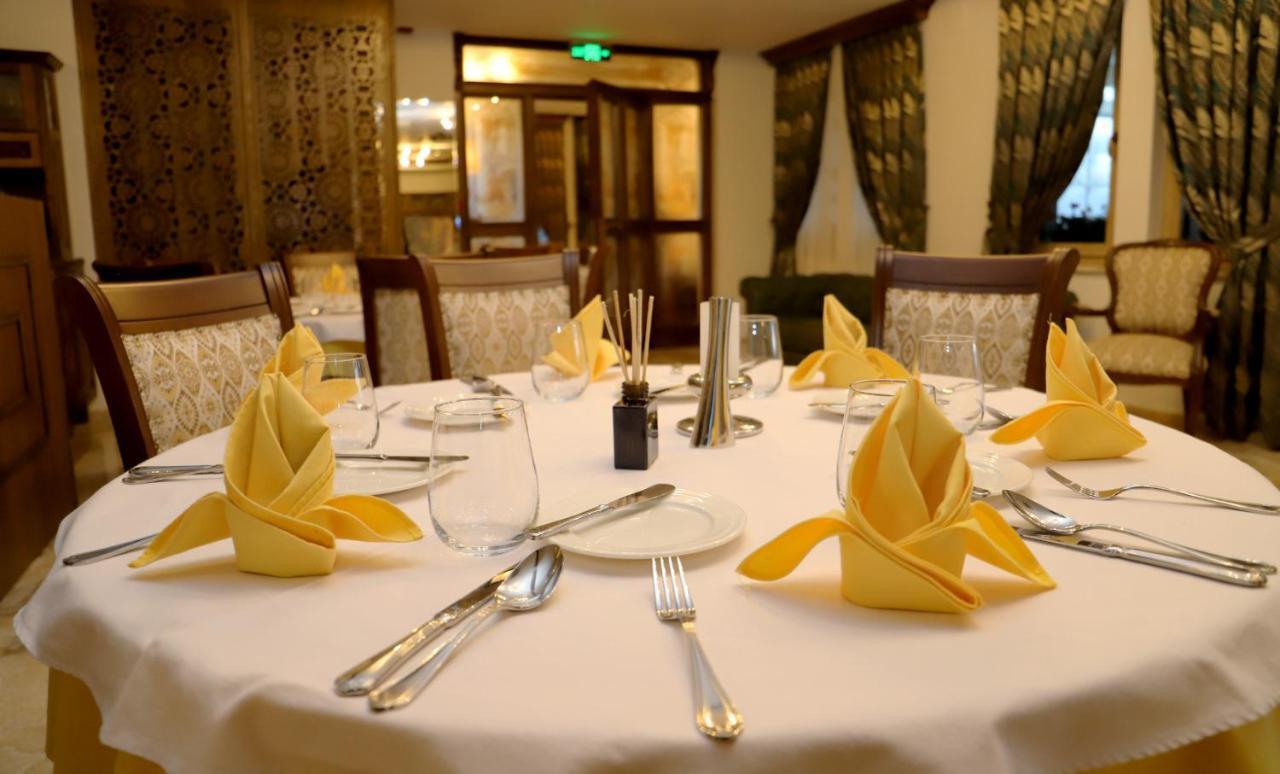 Hotel Vila Zana 고스티바르 외부 사진